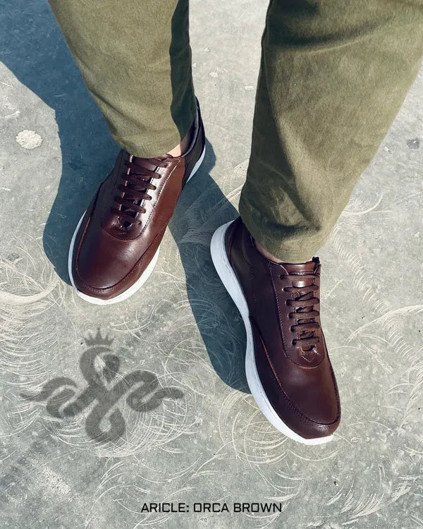 حذاء رياضي جلد أوركا - بني